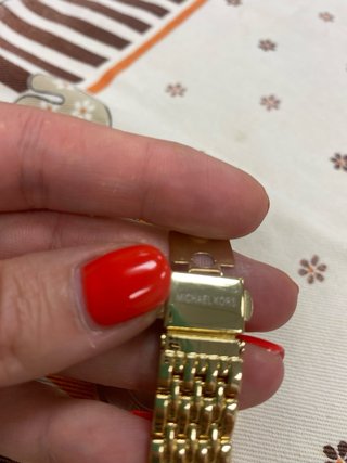 Relógio Michael Kors Dourado Com Brilhantes