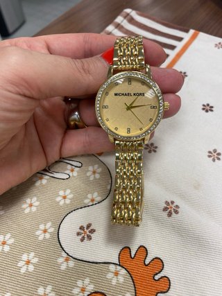 Relógio Michael Kors Dourado Com Brilhantes