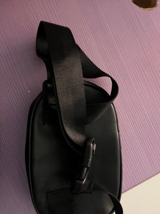 Bandolera negra acolchadas