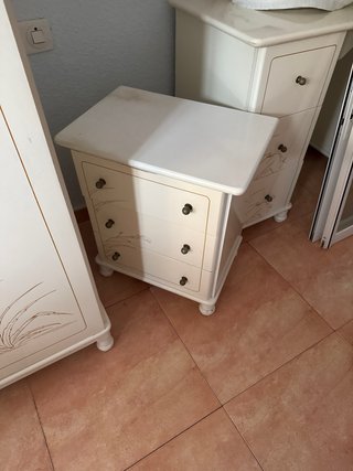 Dormitorio completo.