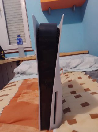 PS5 con mando y cuenta NBA 2K26