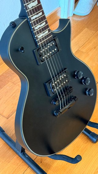 Guitarra Eléctrica ESP LTD EC-256 Negra