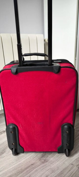 Maleta de cabina American Tourister Roja