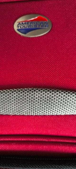 Maleta de cabina American Tourister Roja