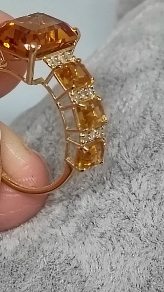 Anillo Oro Citrino Natural y Diamantes