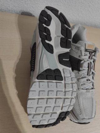 Nike Vomero 5 JD Talla 44.5