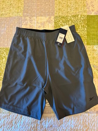 4 Pantalones Cortos Deportivos Reebok Talla M