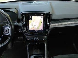 VOLVO XC40 2.0 D4 AWD RDesign Auto