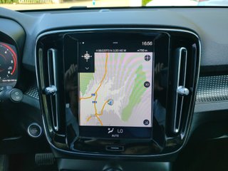 VOLVO XC40 2.0 D4 AWD RDesign Auto