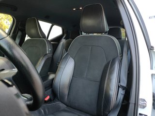 VOLVO XC40 2.0 D4 AWD RDesign Auto