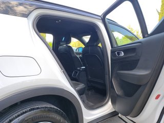 VOLVO XC40 2.0 D4 AWD RDesign Auto