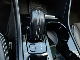 VOLVO XC40 2.0 D4 AWD RDesign Auto