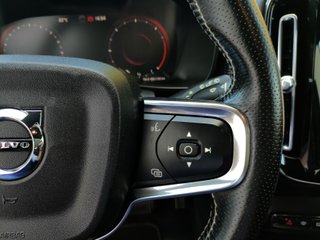 VOLVO XC40 2.0 D4 AWD RDesign Auto