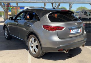Infiniti FX37 2010