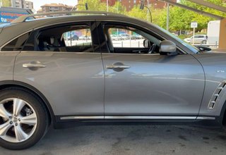 Infiniti FX37 2010