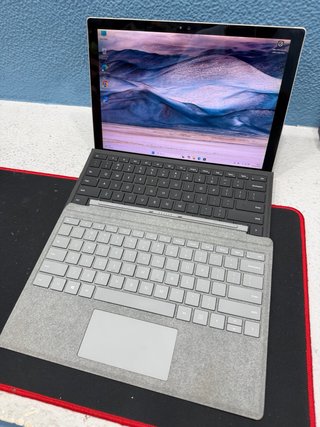 Microsoft Surface Pro 4