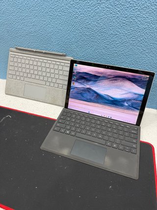 Microsoft Surface Pro 4
