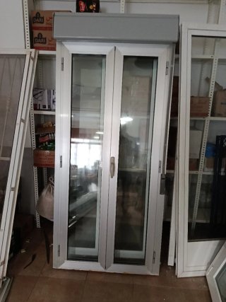 Balconera 2 puertas 3 ventanas aluminio