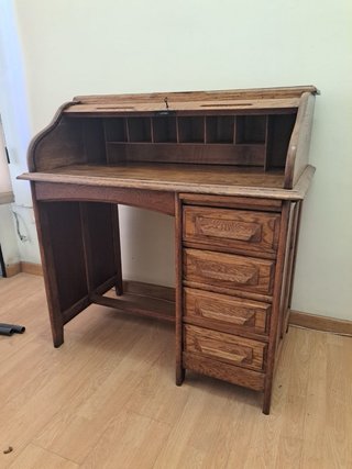 Escritorio de madera
