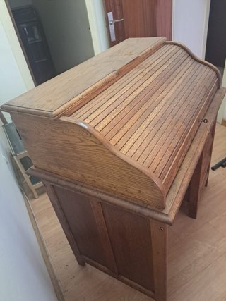 Escritorio de madera