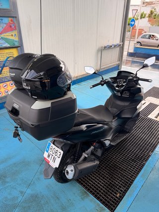 Honda PCX 125cc 2024 Negra