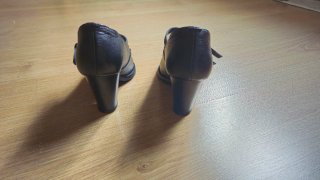 Zapatos de piel de tacón Roger Milton negros