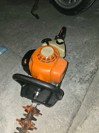 Cortasetos Stihl HS82 R