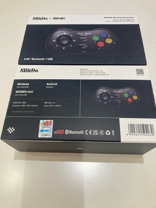 Neogeo mini + 2 mandos + accesorios