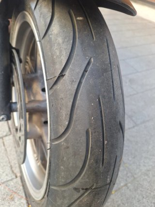 Honda CBF 500 Negra con Baúl