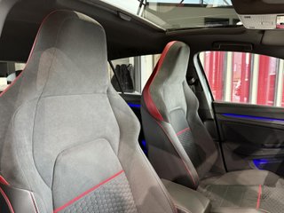 Volkswagen Golf 2021 gti pan0