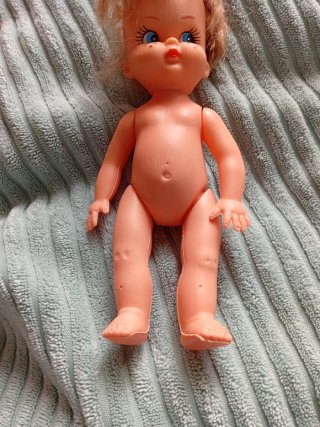 Muñeca antigua años 70
