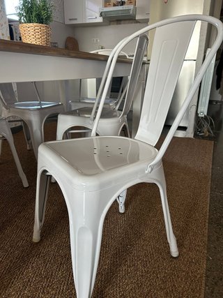 Silla estilo industrial blanca