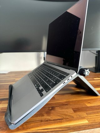 MacBook Pro 13" 16GB RAM / 512GB SSD 4xThunderbolt