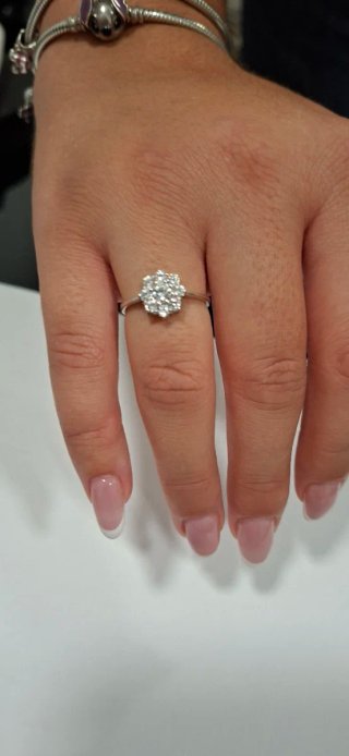 Anillo Oro Blanco 18k con Brillantes