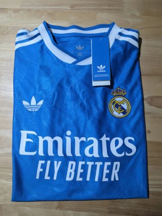 Camiseta Real Madrid 2° Equipación