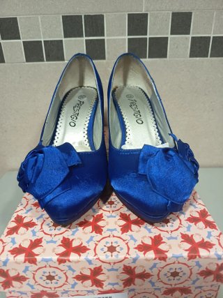 Zapatos de tacón azul