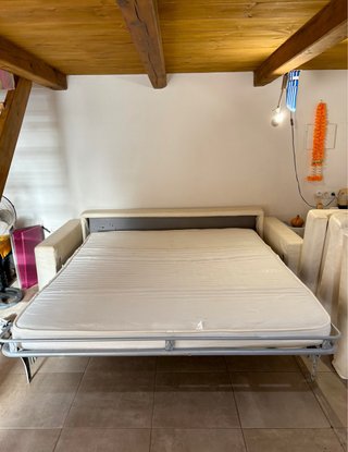 Vendo sillóncama beige
