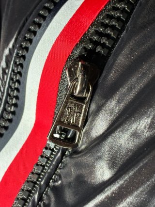 Abrigo Moncler Negro