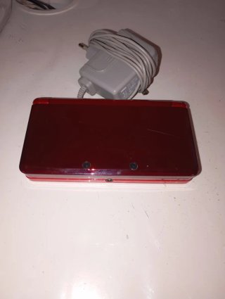Nintendo 3DS Rossa + Giochi