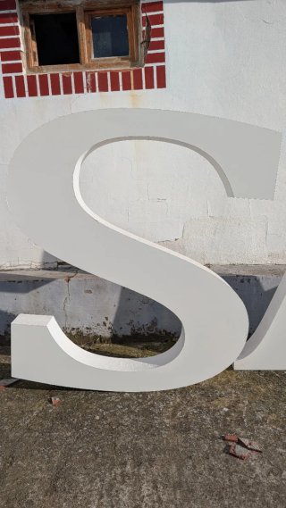 Letras iniciales decorativas boda S & A