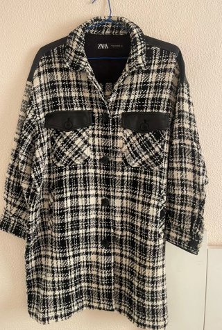 ELEGANTE ABRIGO DE CUADROS