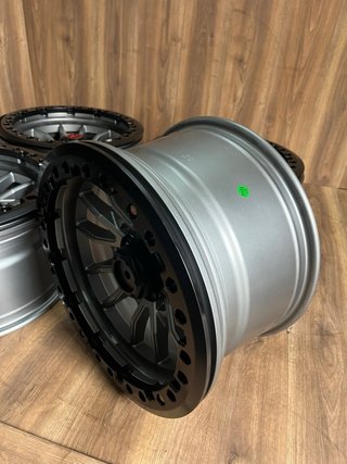 Llantas 17 4x4 Beadlock originales