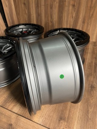 Llantas 17 4x4 Beadlock originales