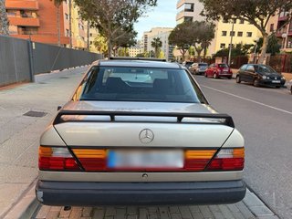 Mercedes-Benz 230E w124 136cv 1987