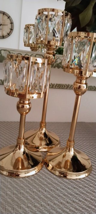 3 CANDELABROS DORADOS, NUEVOS