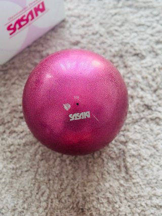 Pelota Gimnasia Rítmica Sasaki Plum 18,5 cm