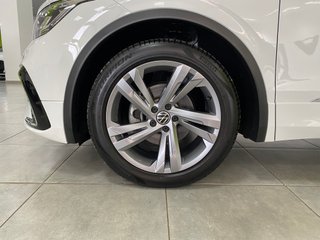 Volkswagen Tiguan R-Line 2.0 TDI 150CV DSG EL TOP!