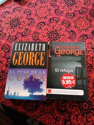 2 libros de Elizabeth George ,5 euros cada uno