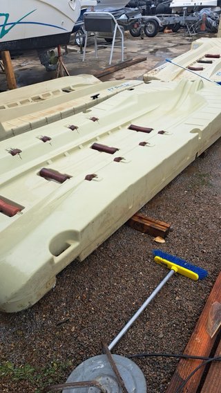 Plataforma flotante para motos de agua