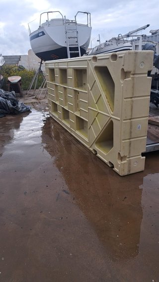 Plataforma flotante para motos de agua